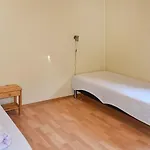 6 Person In