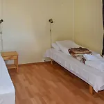 6 Person In