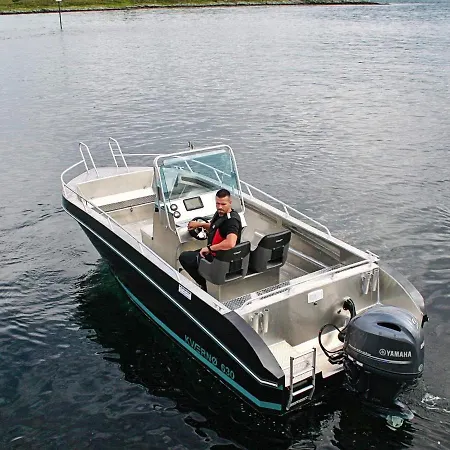 6 Person In *